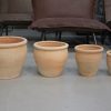 29d set van 4 ronde terracotta bloempotten €29.50 budget hal54