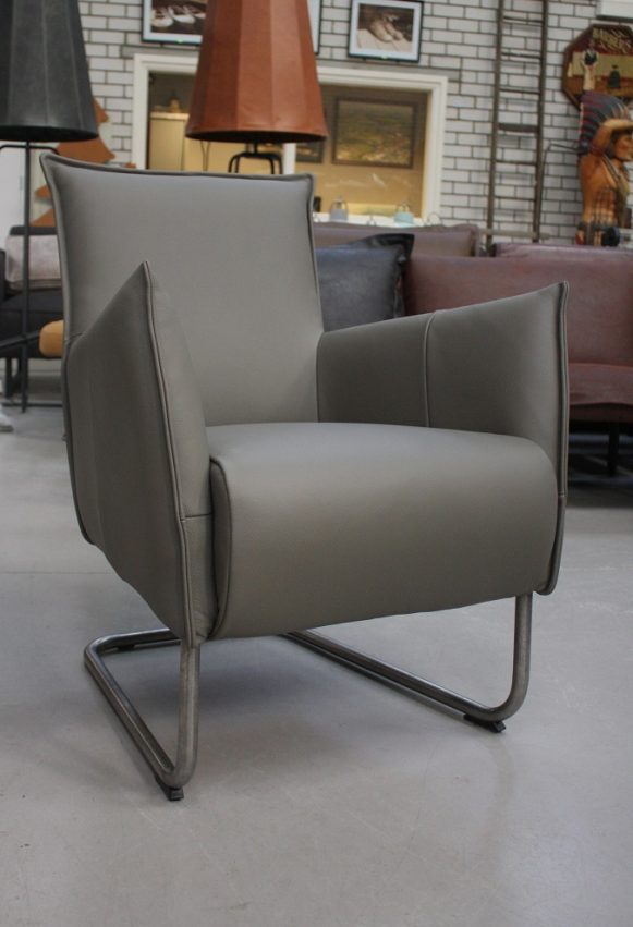 38 fauteuil Aron leer grijs Jess design leer metaal modern hal54