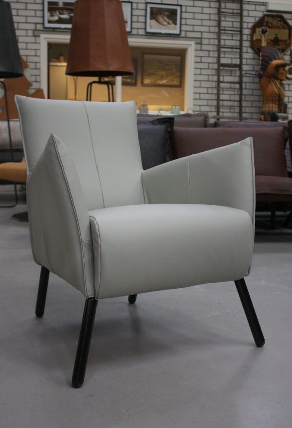 41 fauteuil Joris Jess design bruin leer metaal hal54