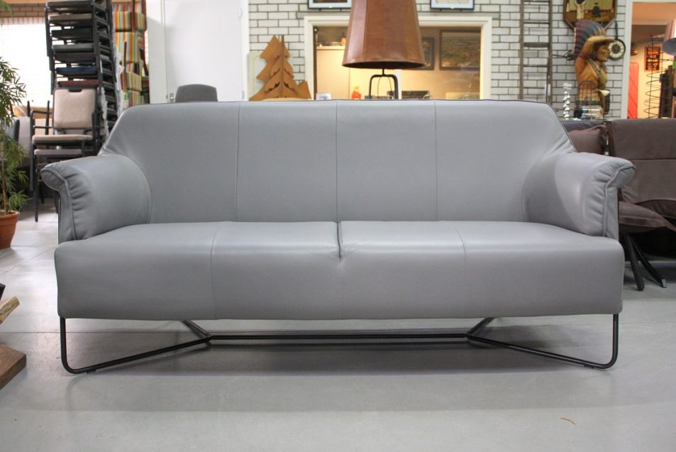 56 bank eetkamerbank Raz Jess design metaal leer grijs royal grey industrieel modern hal54