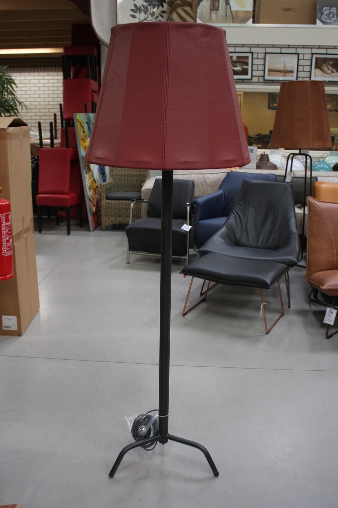 Emuleren Verbazing Keelholte Vloerlamp Emma Jess design (Royal Red) – Hal54.nl