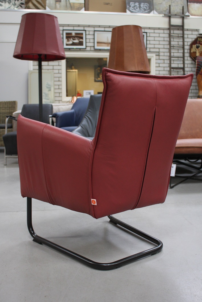 dood Pence Agrarisch Fauteuil Aron Jess design (Royal Red) – Hal54.nl