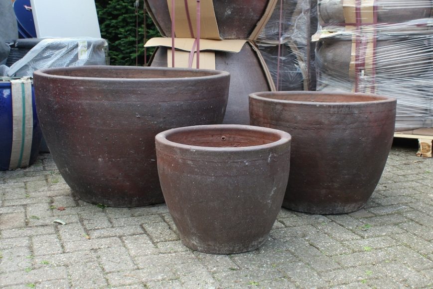 37 set van 3 grote ronde bloembakken bloempotten cement hal54