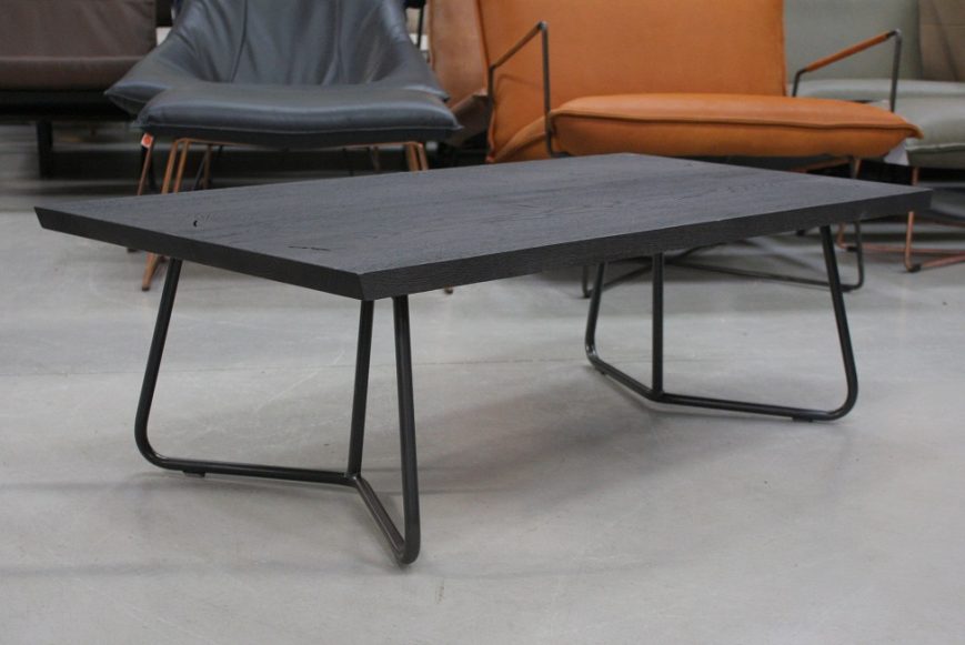 9 salontafel Charles metaal zwart eikenhout Jess design hal54