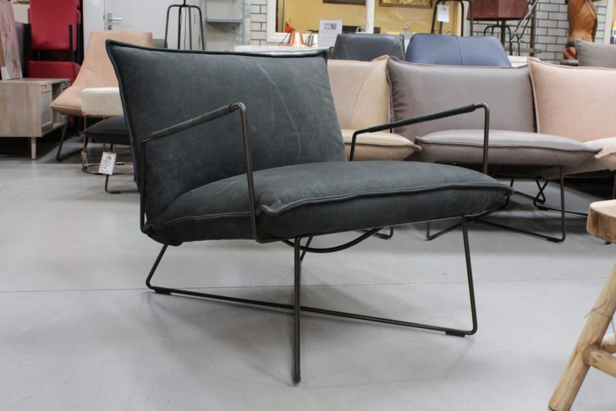 7a fauteuil Earl jess design Aurula Black armleuningen metaal leer industrieel hal54
