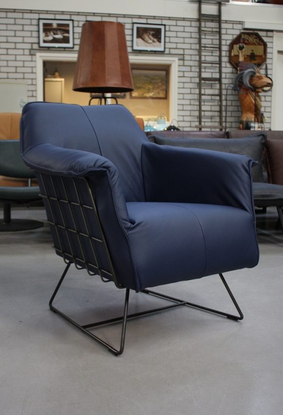 13 fauteuil Raz Jess design metaal echt leer kobalt blauw industrieel hal54