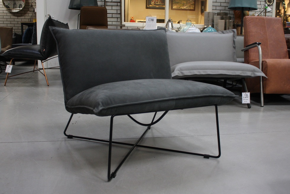 10 fauteuil Earl jess design metaal leer Aurula Black zwart antraciet hal54