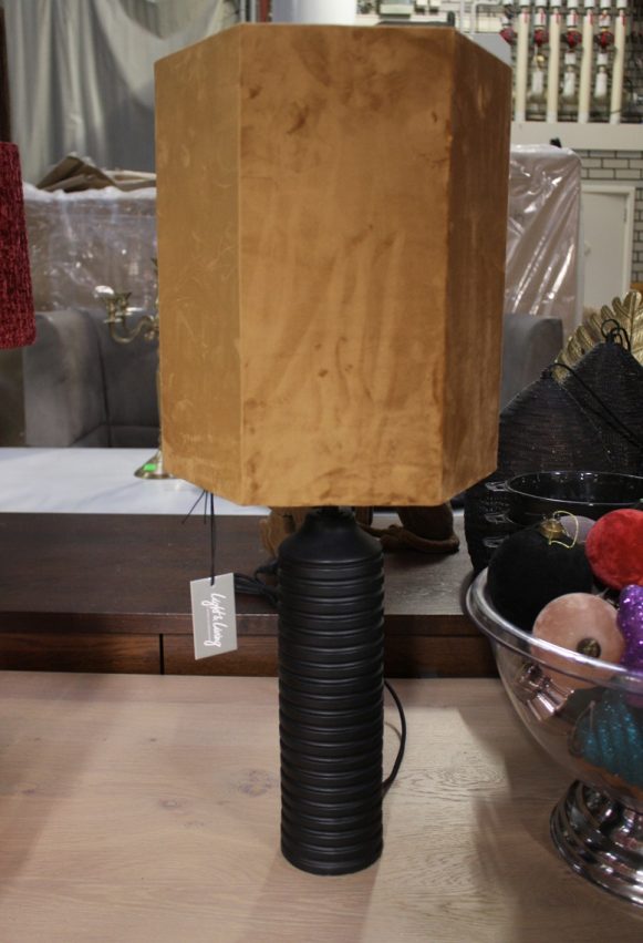 5a tafellamp hout zwart velvet caramel hexagon light en living hal54 goedkope lampen