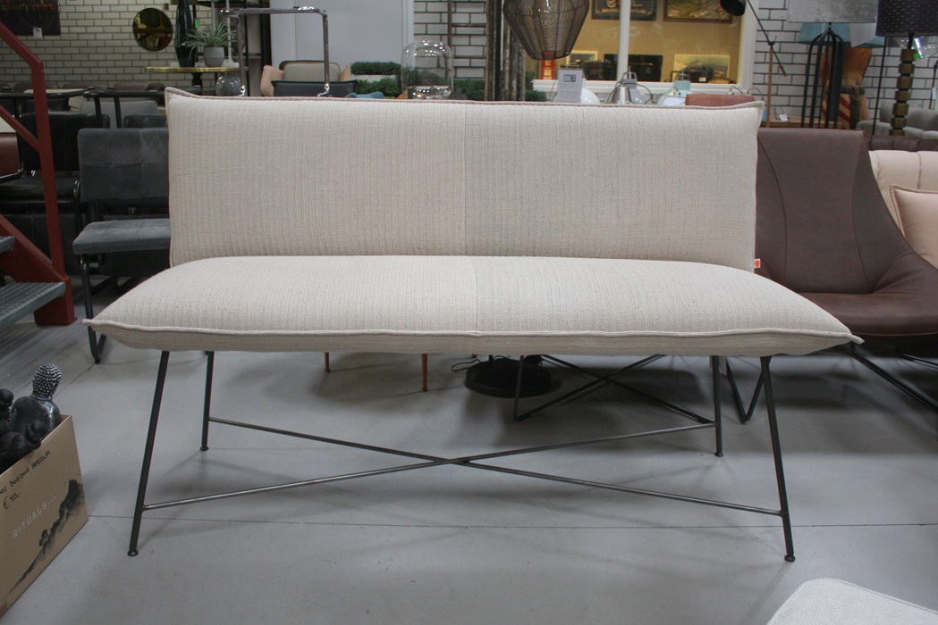 Halfhoge eetbank / barbank Vidar Jess Design